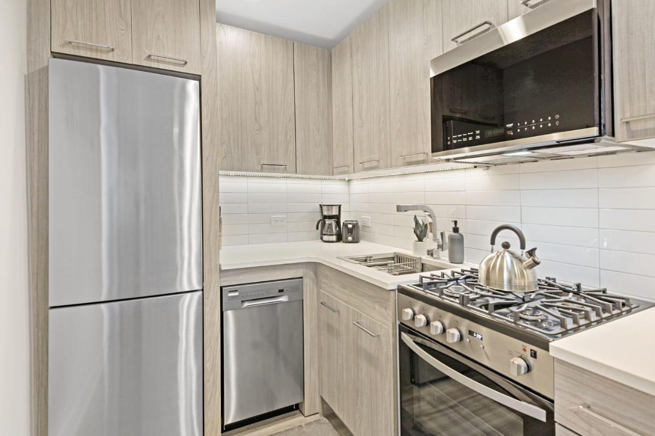 Sophisticated Studio Apartment With Modern Kitchen - Oakdale Od2 Rep シカゴ エクステリア 写真
