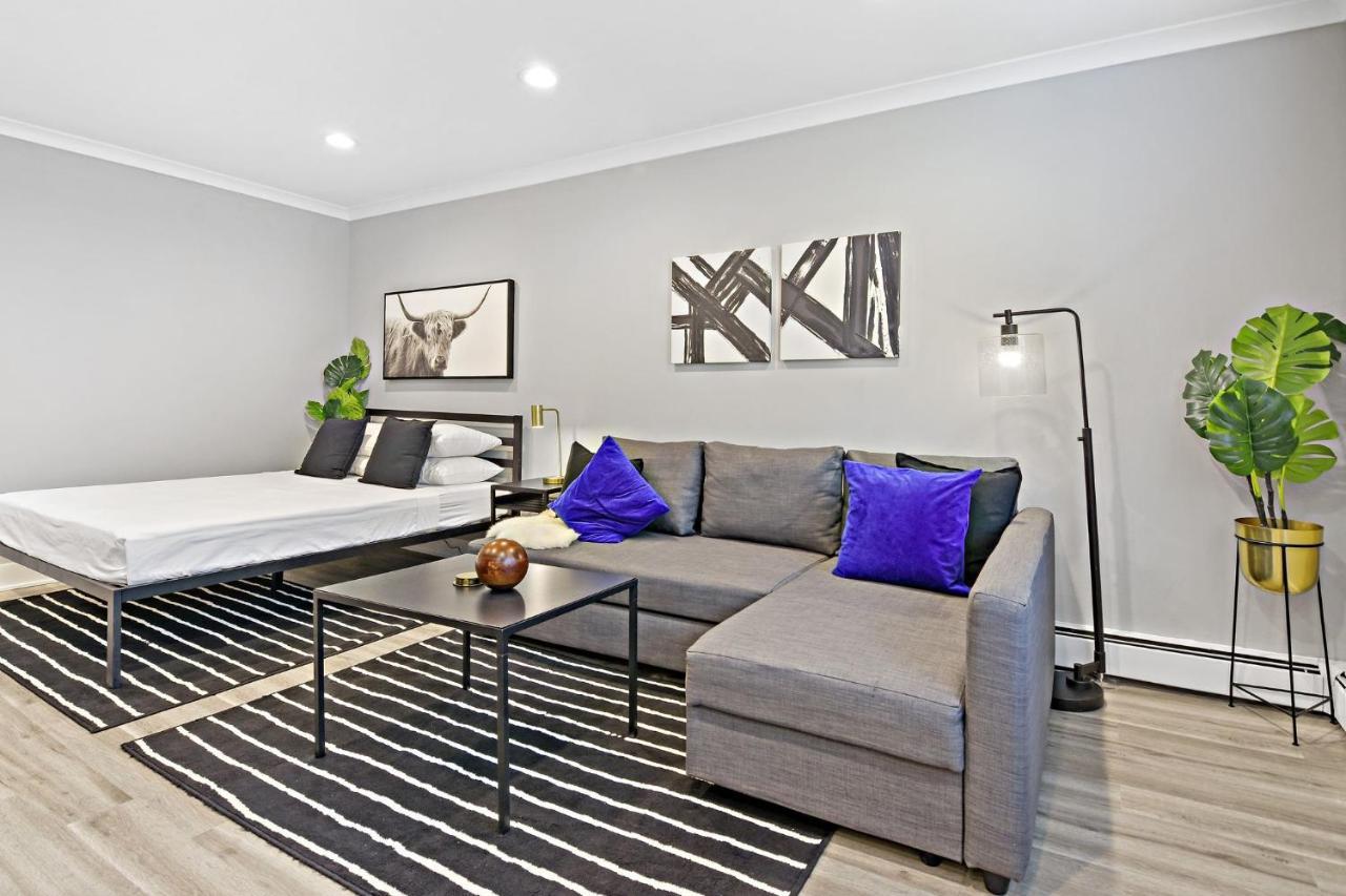 Sophisticated Studio Apartment With Modern Kitchen - Oakdale Od2 Rep シカゴ エクステリア 写真